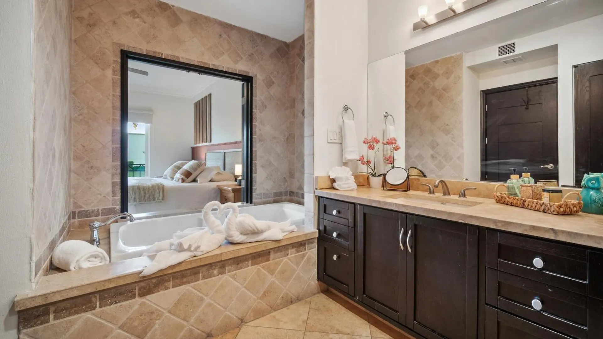 Perfect Location Relax In Style Minutes From Beach Cabo San Lucas Lägenhet