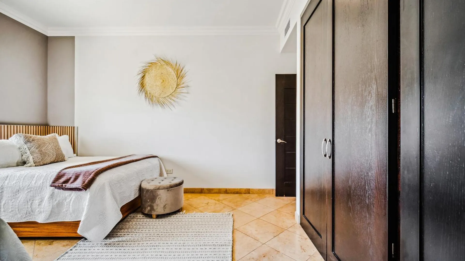 Perfect Location Relax In Style Minutes From Beach Cabo San Lucas Lägenhet