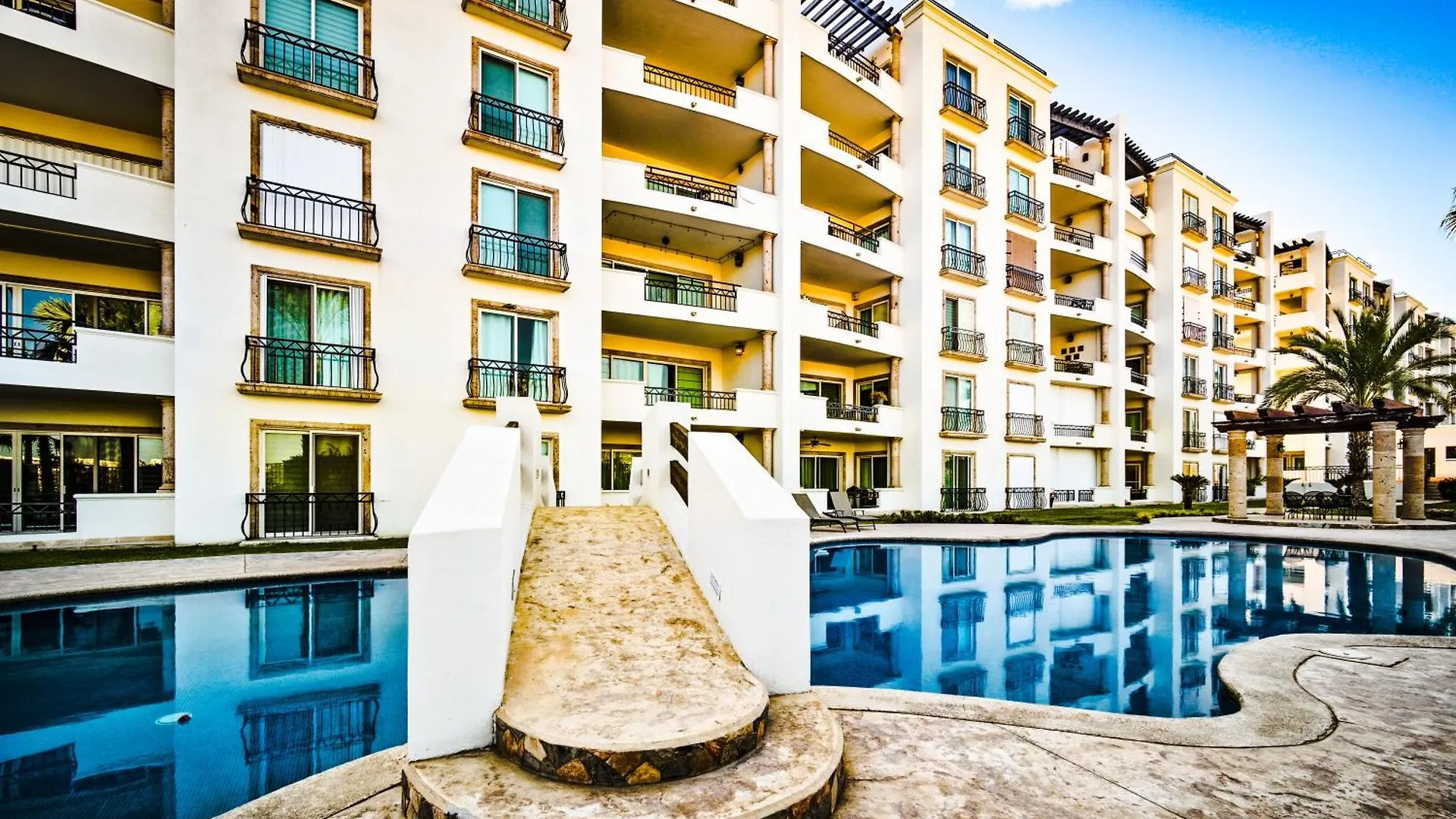 Perfect Location Relax In Style Minutes From Beach Кабо-Сан-Лукас Апартаменты